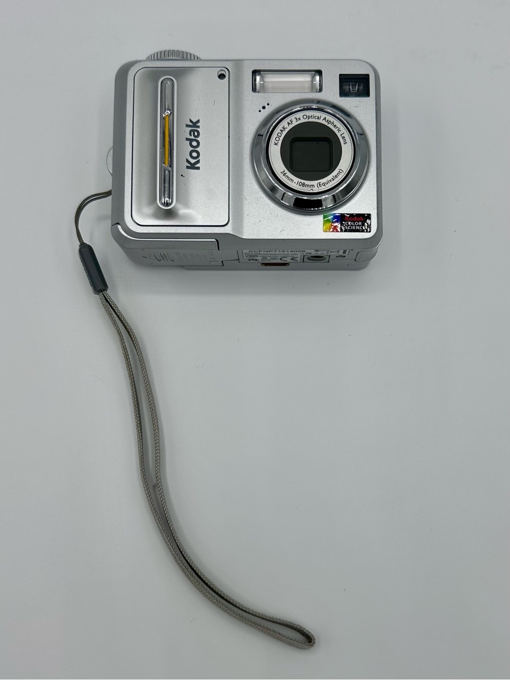 Kodak EasyShare C653 Silver Compact Point-and-Shoot Camera with Wrist Strap (B3)
